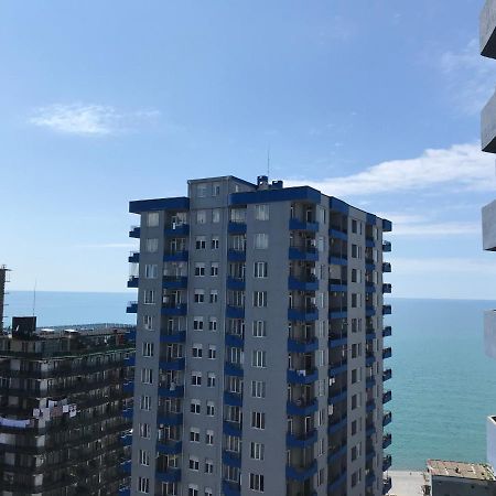 Nbg Towers 2 Appartaments Batumi Bagian luar foto
