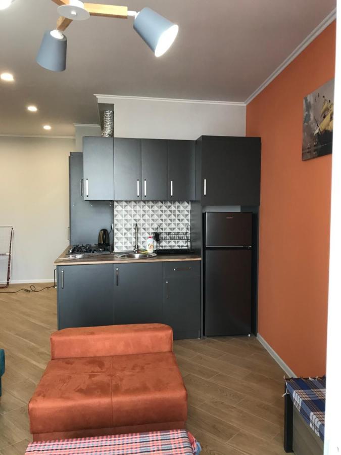 Nbg Towers 2 Appartaments Batumi Bagian luar foto
