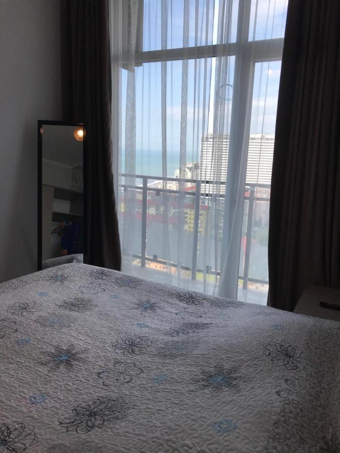 Nbg Towers 2 Appartaments Batumi Bagian luar foto