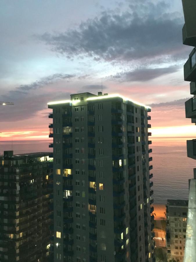 Nbg Towers 2 Appartaments Batumi Bagian luar foto