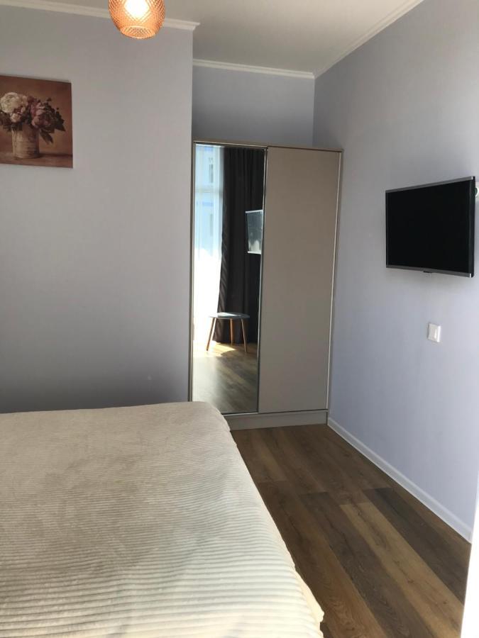 Nbg Towers 2 Appartaments Batumi Bagian luar foto