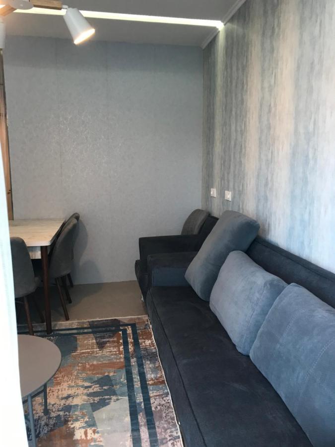 Nbg Towers 2 Appartaments Batumi Bagian luar foto